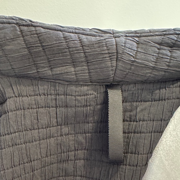 Lululemon Serene Travels Vest Size 12 Black Jacket NYC Style - Picture 10 of 12